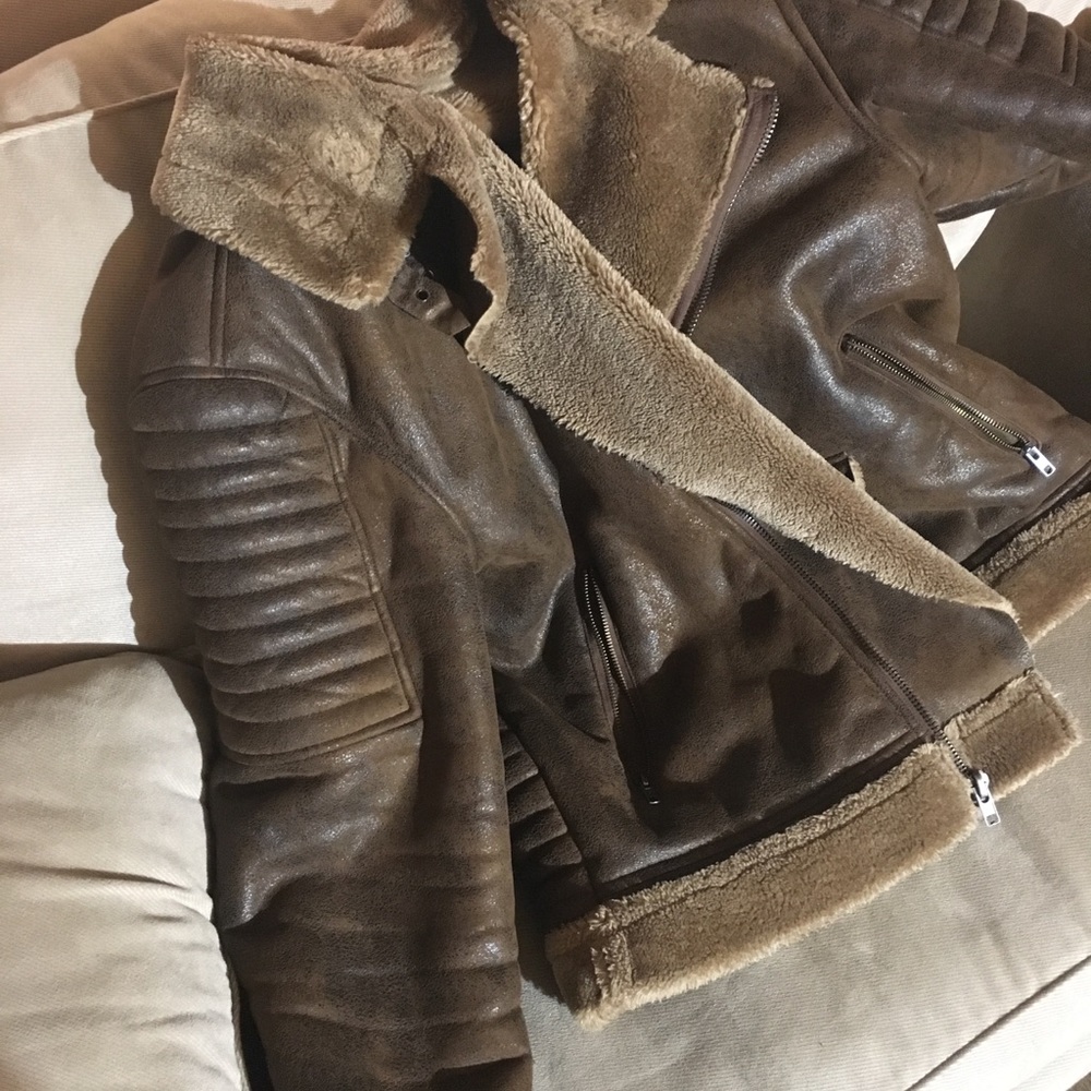 Coat - Picture 2 of 8